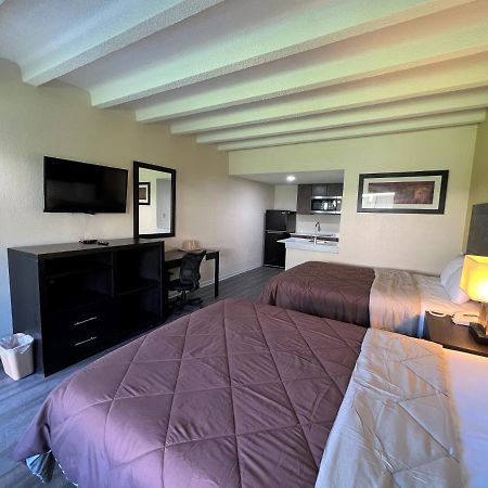James River Inn & Suites Newport News Zewnętrze zdjęcie
