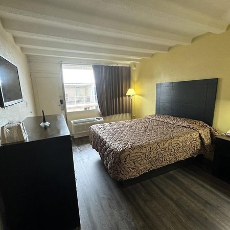 James River Inn & Suites Newport News Zewnętrze zdjęcie