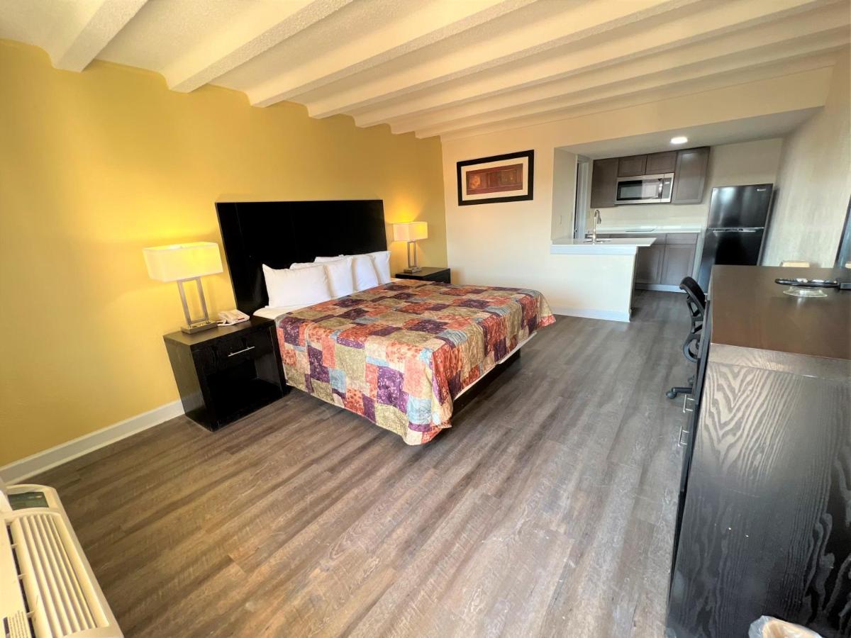 James River Inn & Suites Newport News Zewnętrze zdjęcie