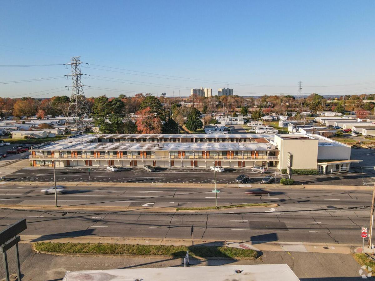James River Inn & Suites Newport News Zewnętrze zdjęcie