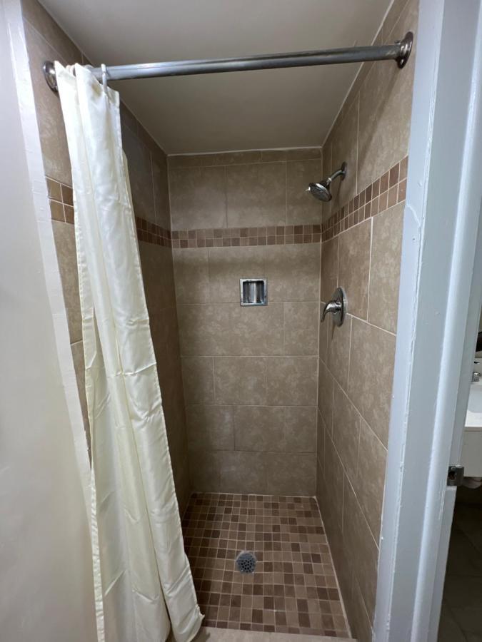 James River Inn & Suites Newport News Zewnętrze zdjęcie