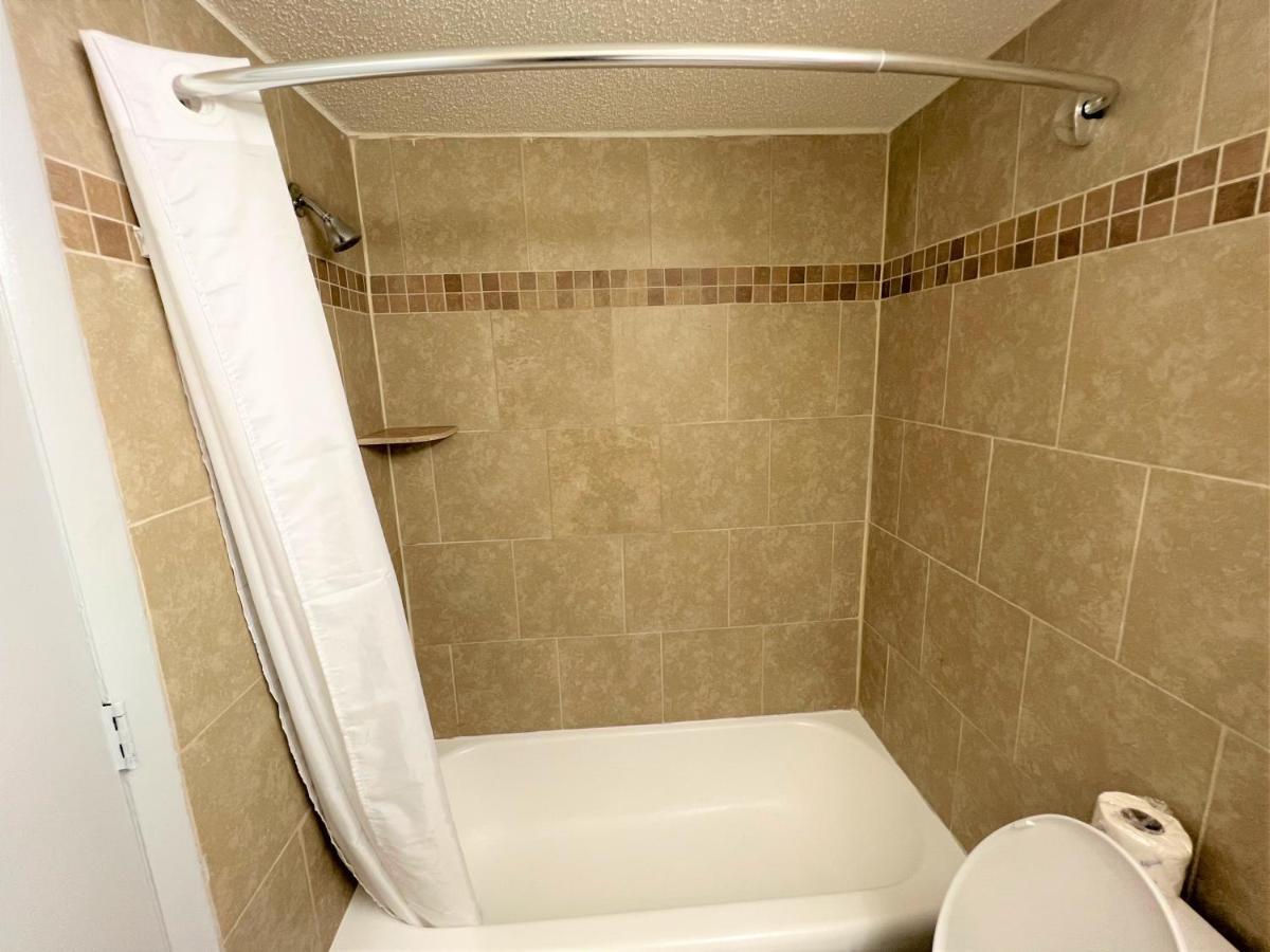 James River Inn & Suites Newport News Zewnętrze zdjęcie