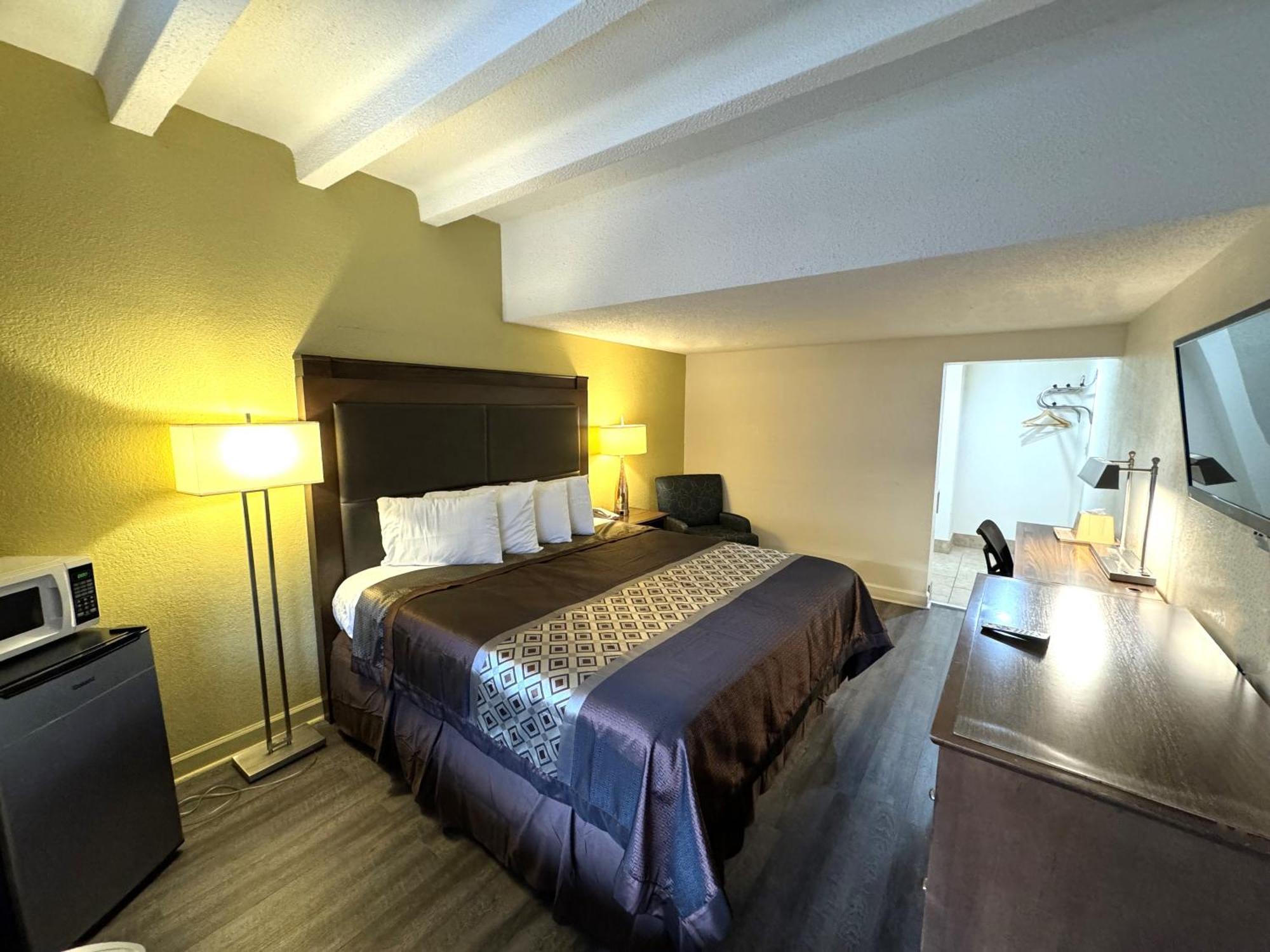 James River Inn & Suites Newport News Zewnętrze zdjęcie