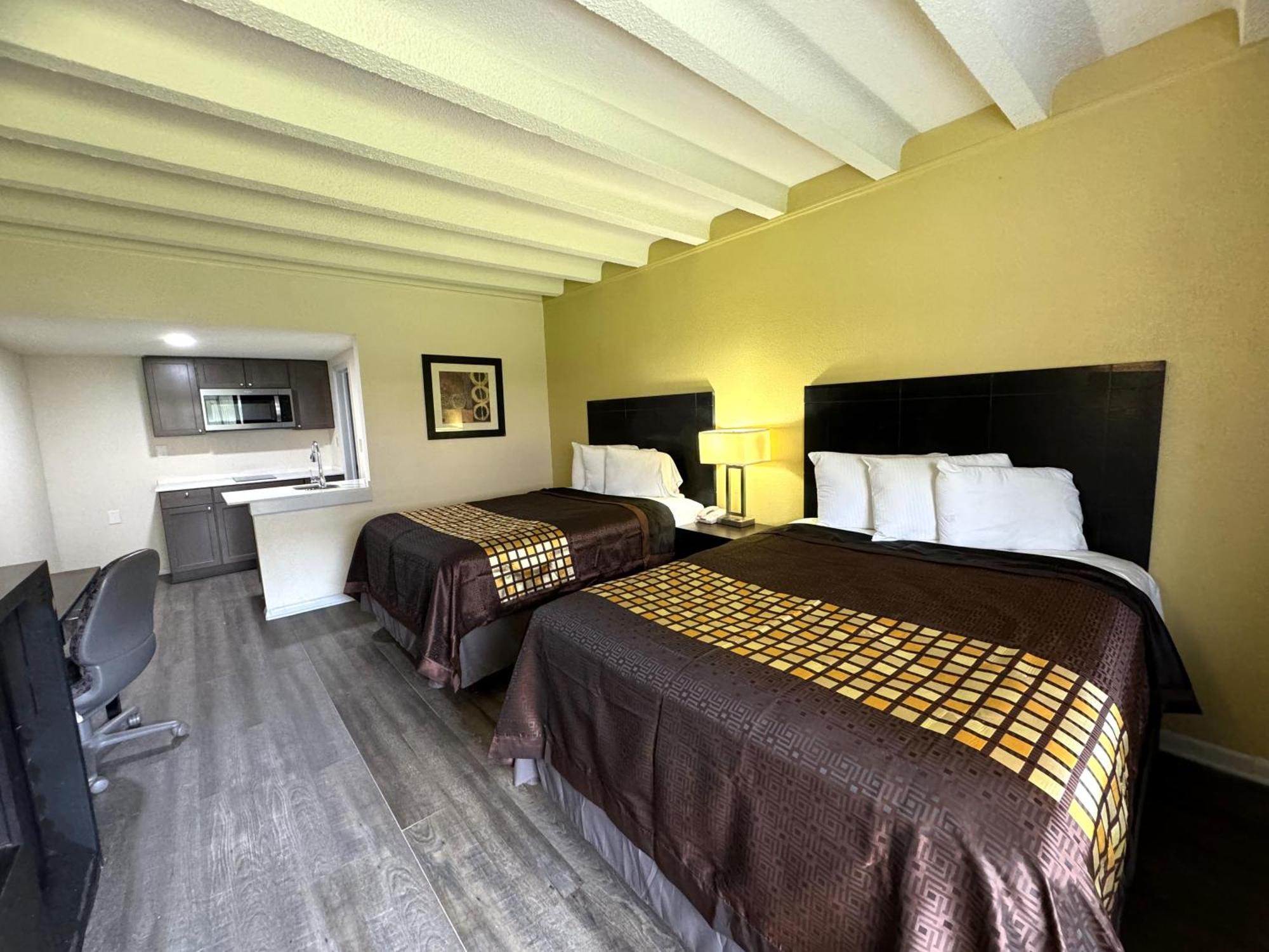 James River Inn & Suites Newport News Zewnętrze zdjęcie